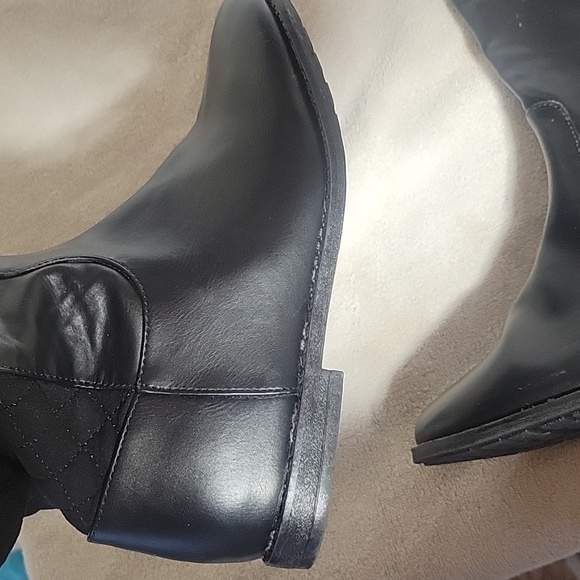 Girls knee length boots - Picture 2 of 4